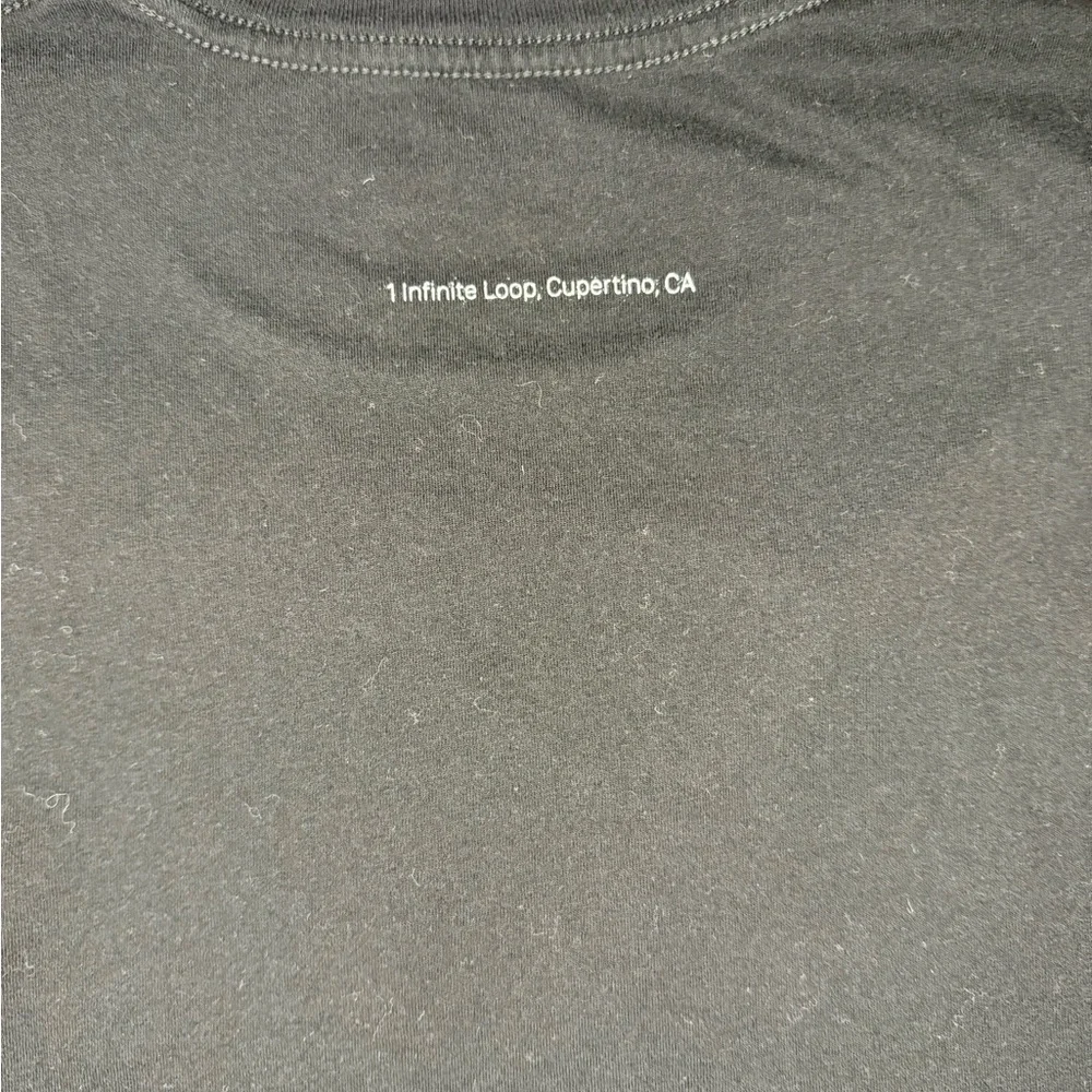 Apple Infinite Loop New Store Opening T-Shirt Used - Picture 3 of 3